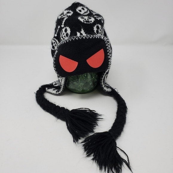 DISNEY PARKS EXCLUSIVE NIGHTMARE BEFORE CHRISTMAS BEANIE HAT LAPLANDER UNISEX OS - Picture 1 of 12